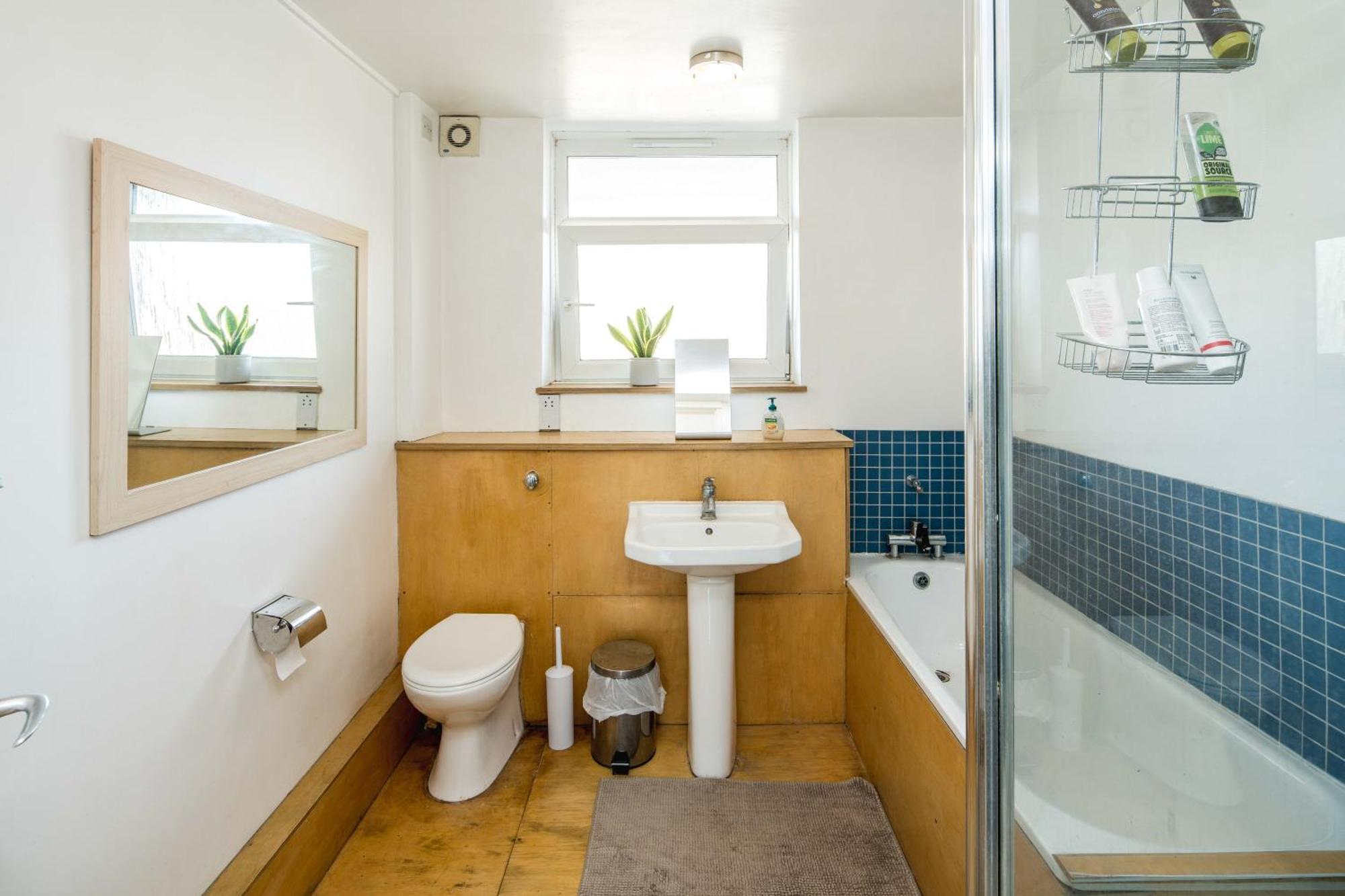 Hoxton Rooms Лондон Экстерьер фото